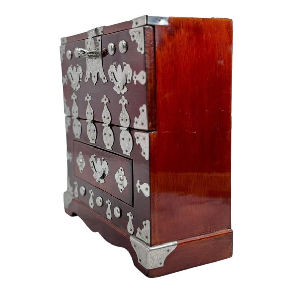 Vintage 1900s Korean Wood Jewellery Box 3 drawers with Intricate Metal Design - Picture 4 of 10